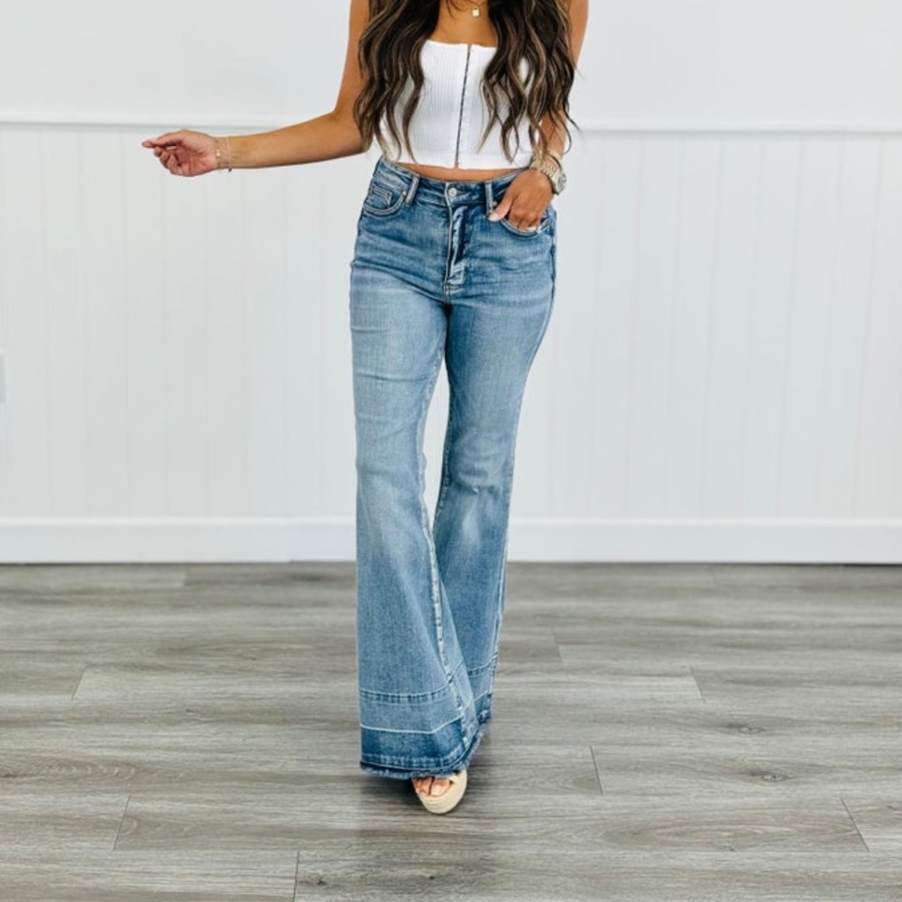 🍒BOGO50%🍒🆕🩵JUDY BLUE: Tummy Control Catch & Release Hem Jeans 9/29
